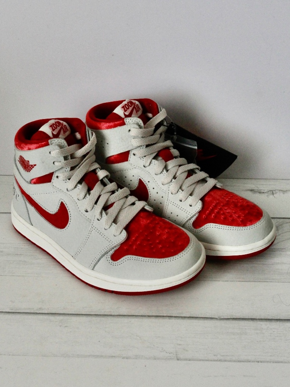 Nike Air Jordan 1 High Zoom Comfort 2 Valentine's Day Special Size 5.5